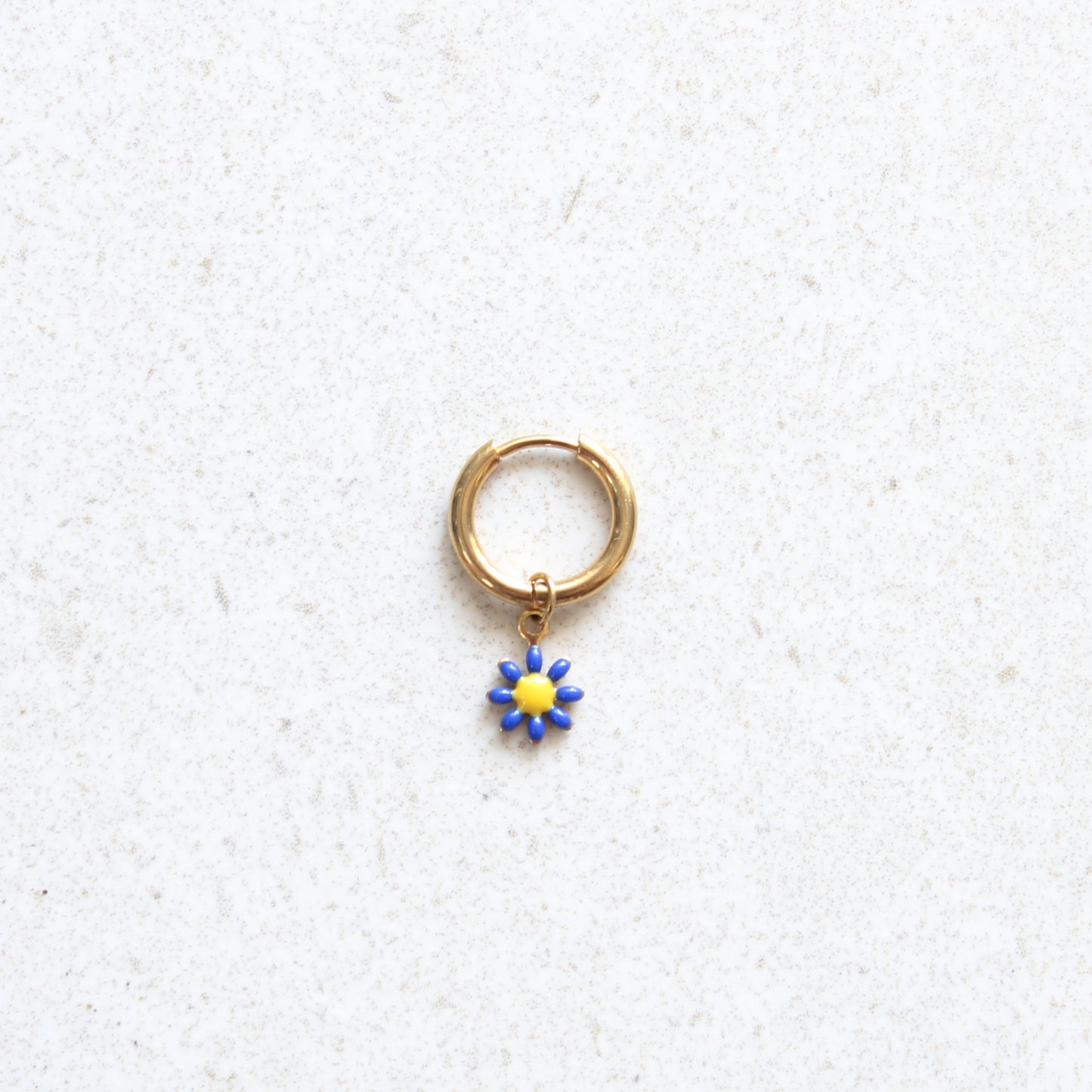 Tiny Daisy - Earring (multiple colors)