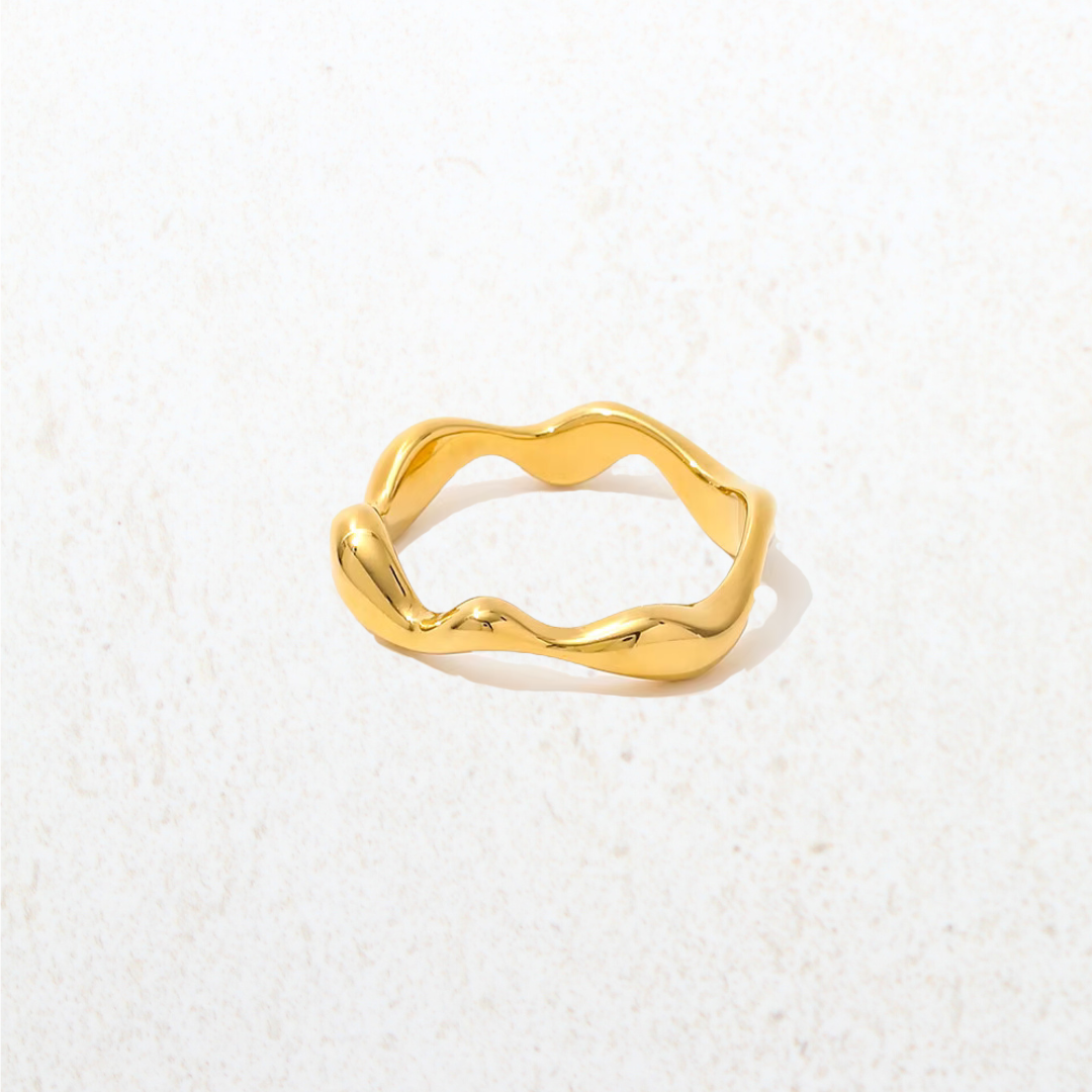 Curvey Crush - Ring