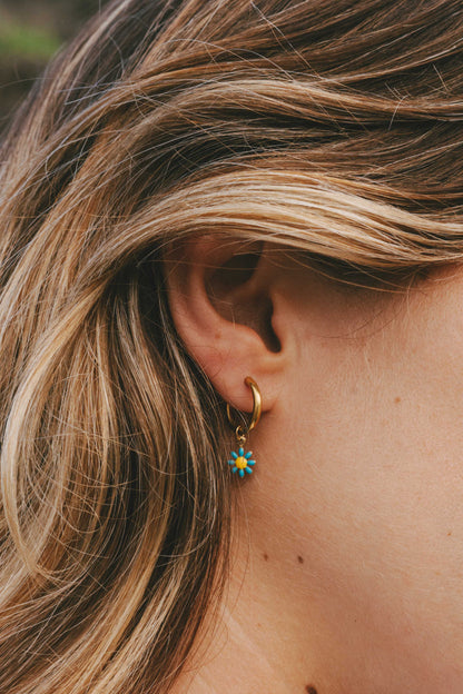 Tiny Daisy - Earring