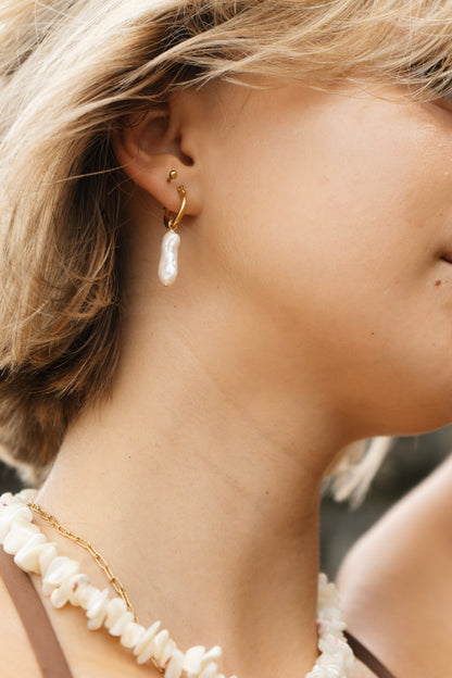 Tiny Pearl Drop - Earring