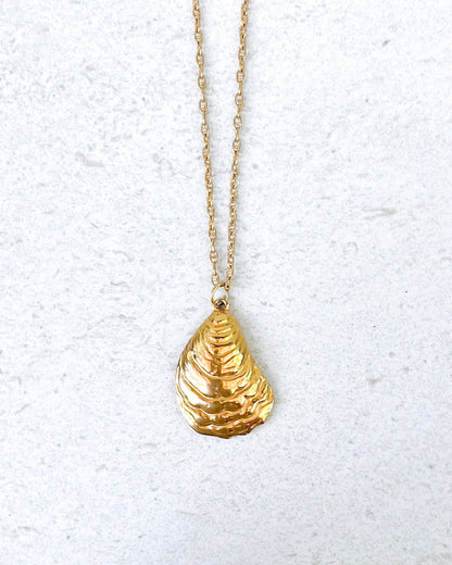 The World Is Your Oyster - Necklace